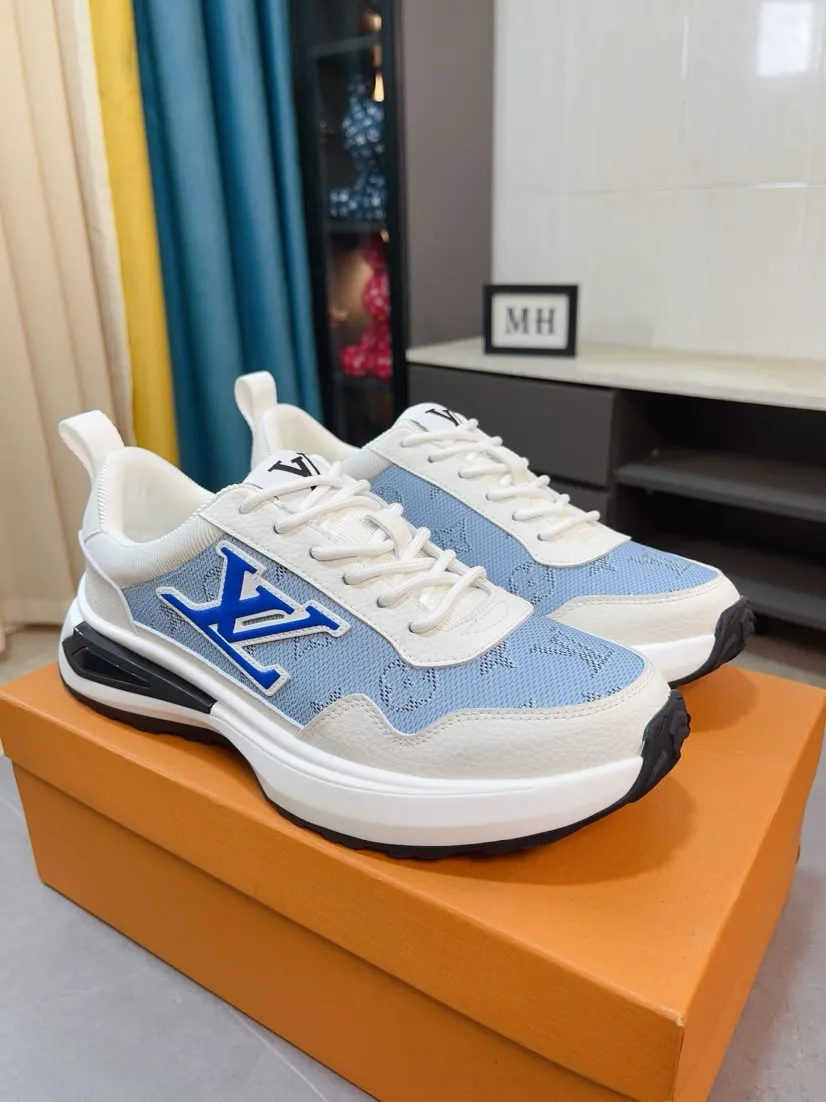 Men's shoes💰458🌸🌸【LV】Louis Vuitton🔍Top Purchasing Agency🇮🇹 Lu Street Fashion God's new sports shoes are coming and are on sale at the counter simultaneously. Original factory configuration, original cowhide fabric imported from Italy, high-quality embossed splicing complex process, sports fashionista, imported water-dyed sheepskin lining, sole: Wang Yuan factory specializes in original sole super comfortable, original factory follow-up goods 🔍🔍High quality, you can enter and leave the counter at will, welcome to compare and synchronize with the counter, code number 38-44, 45 customized
